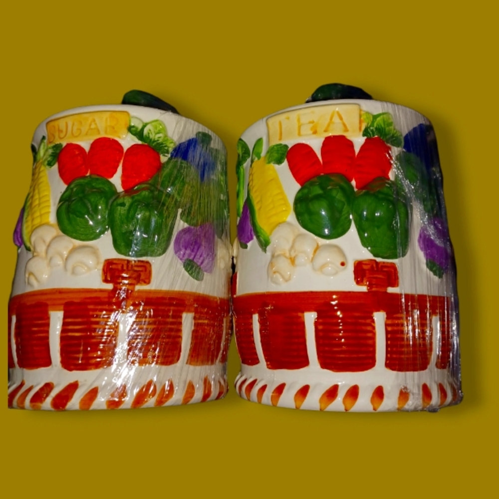 Vintage  Tea And Sugar Cannister  Set